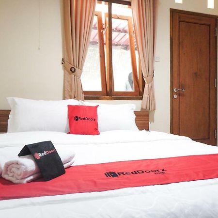 Reddoorz Syariah Near Exit Tol Malang Hotel Luaran gambar