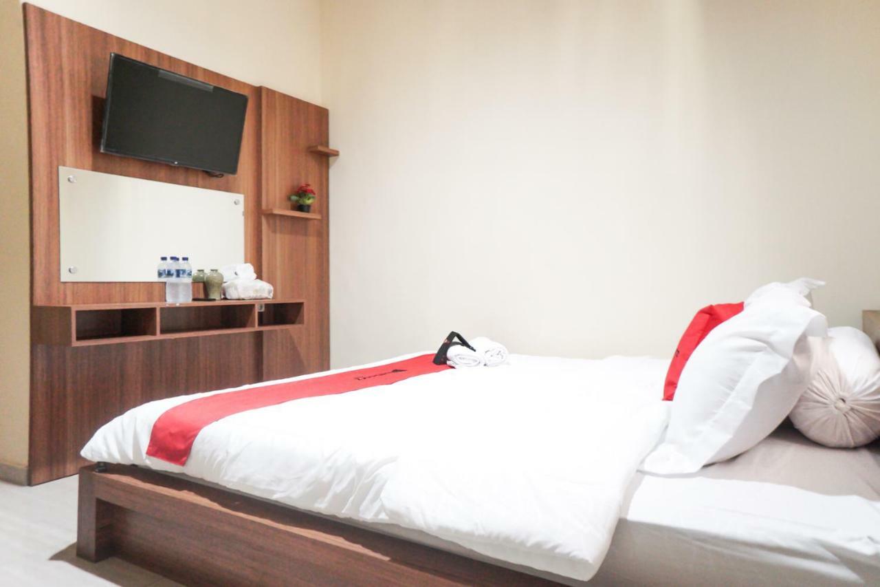 Reddoorz Syariah Near Exit Tol Malang Hotel Luaran gambar