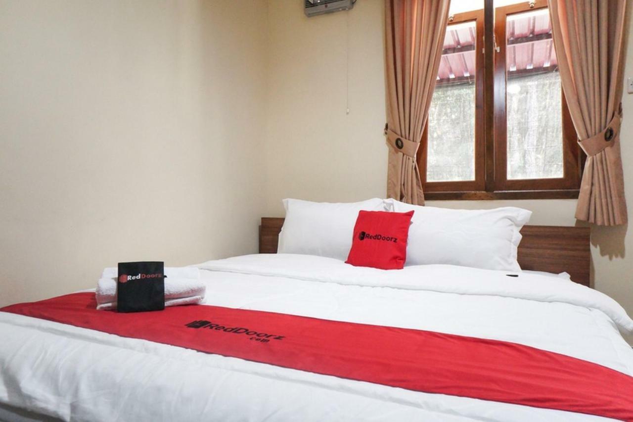Reddoorz Syariah Near Exit Tol Malang Hotel Luaran gambar