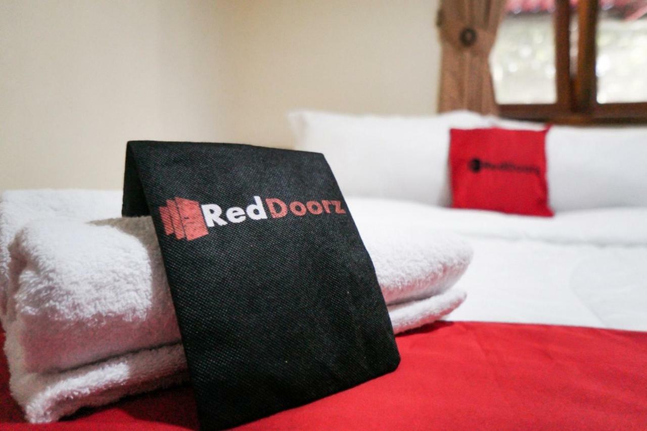 Reddoorz Syariah Near Exit Tol Malang Hotel Luaran gambar